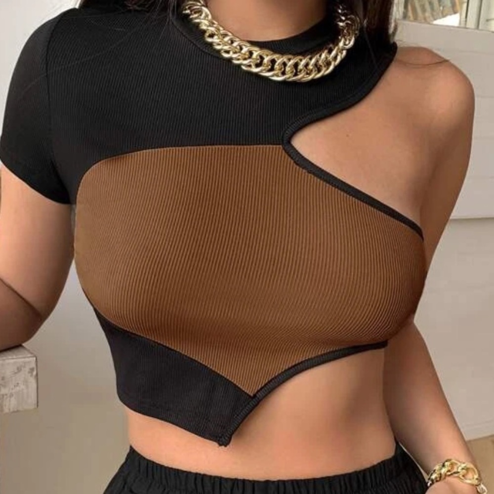 Asymmetrical Top🤎